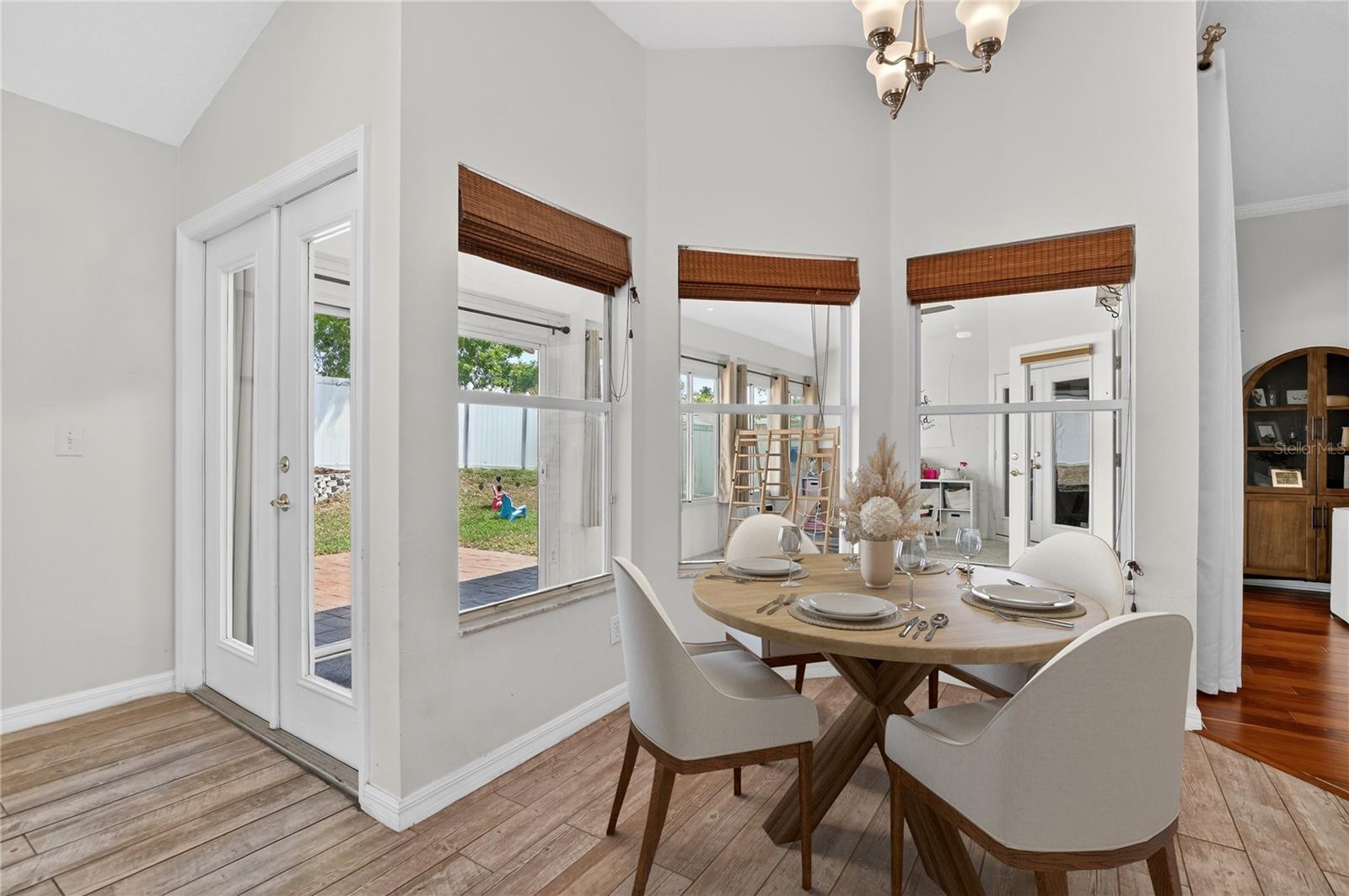 Image 30 of 83 For 388 Sweetwater Springs St