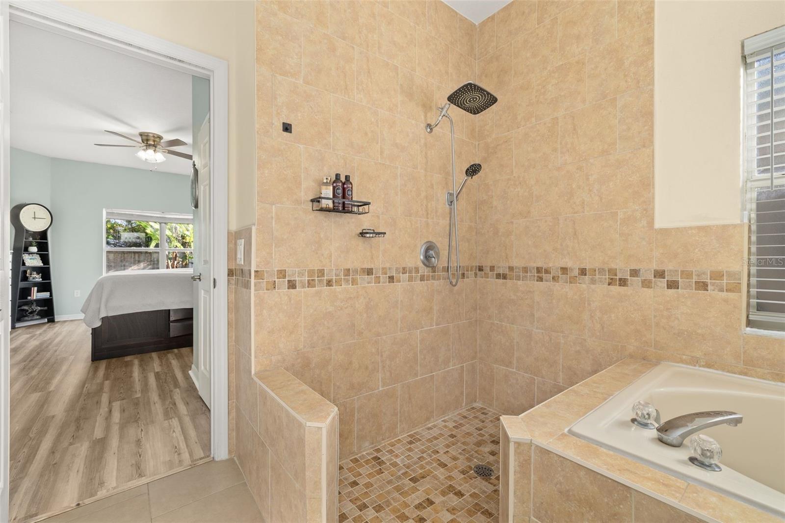 Image 23 of 68 For 2591 Summerland Way