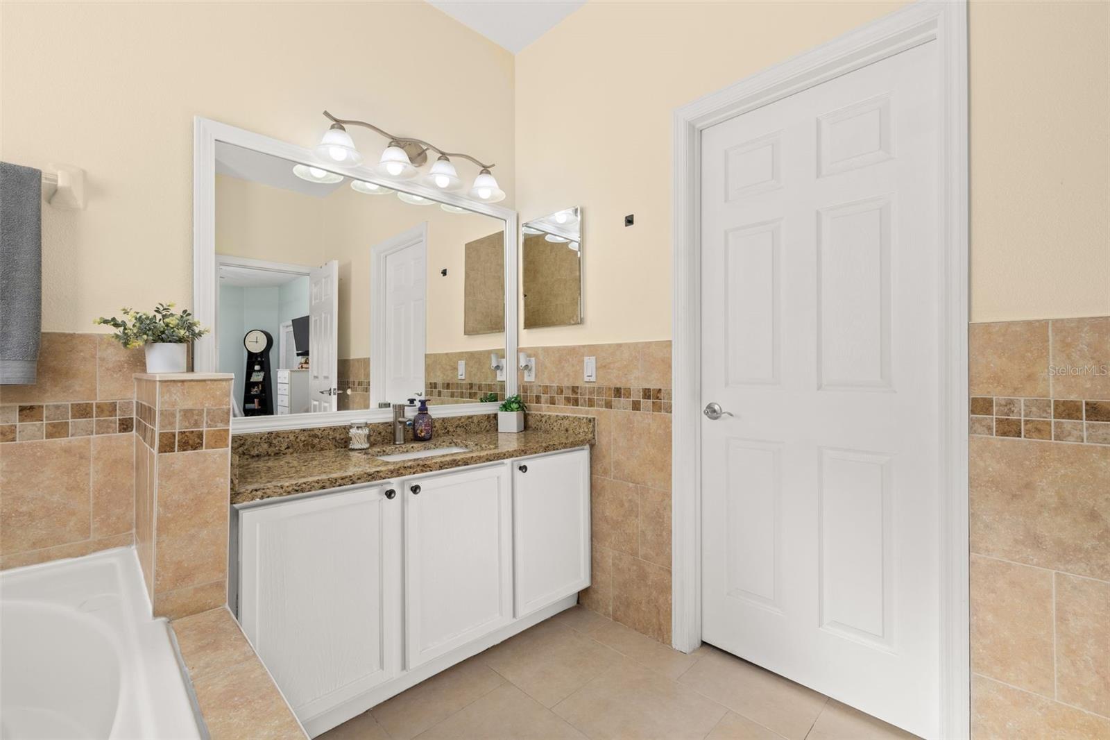 Image 24 of 68 For 2591 Summerland Way