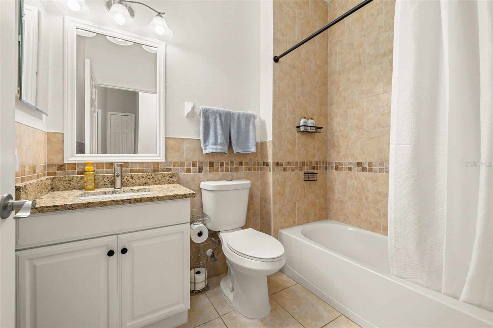 Image 27 of 68 For 2591 Summerland Way