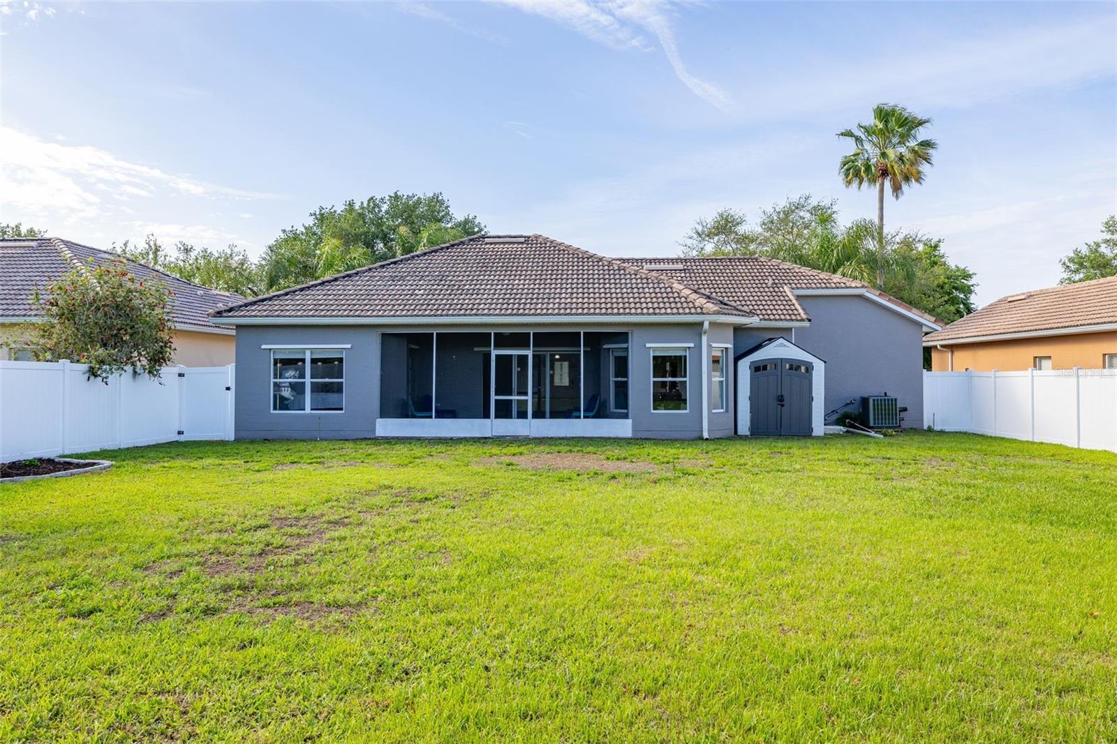 Image 34 of 68 For 2591 Summerland Way