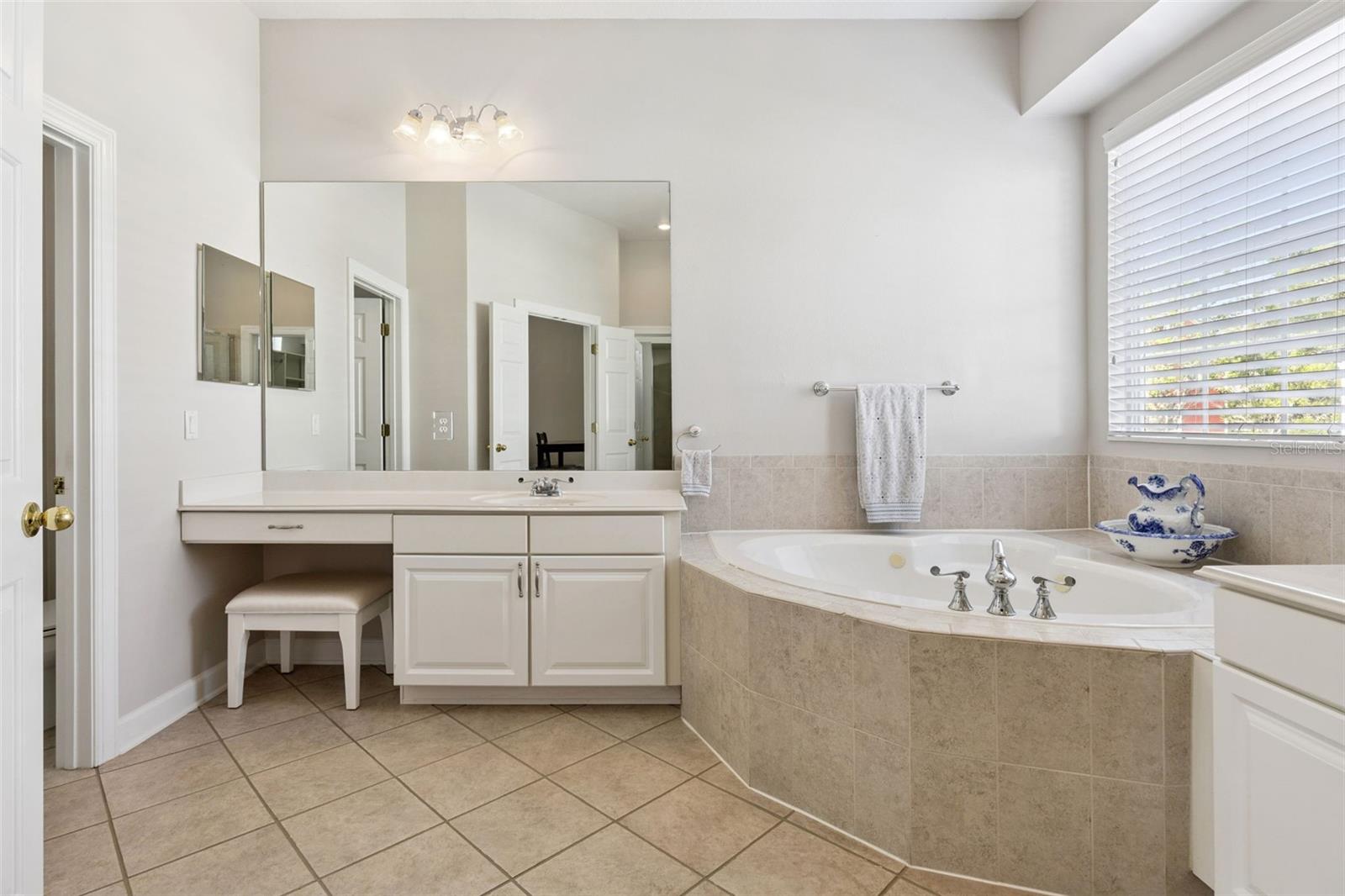 Image 26 of 73 For 707 Eagle Woods Trail