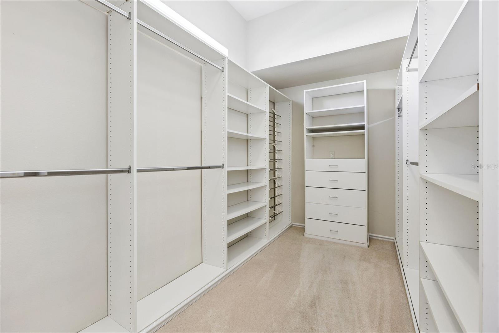 Image 29 of 73 For 707 Eagle Woods Trail