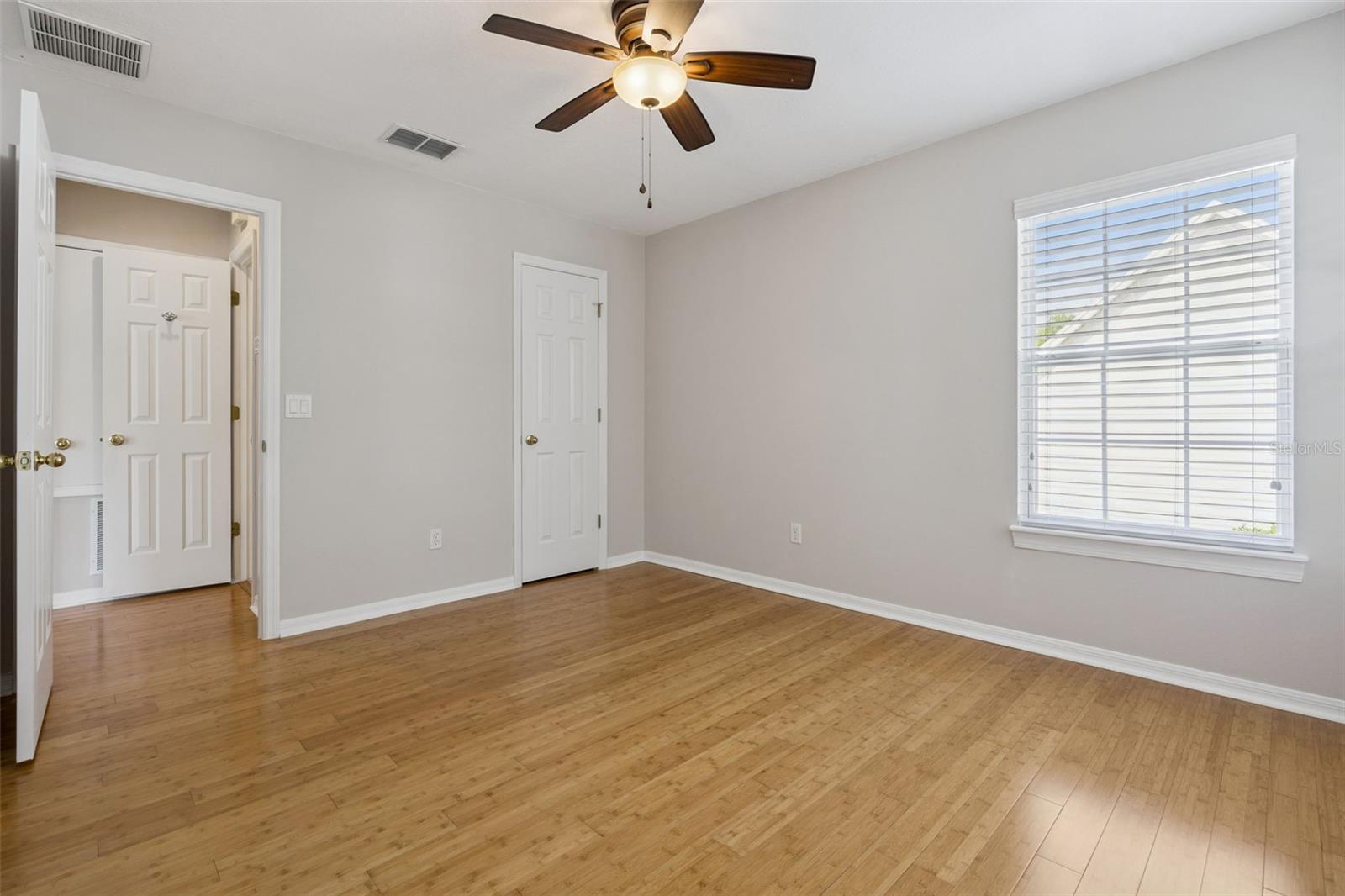 Image 40 of 73 For 707 Eagle Woods Trail