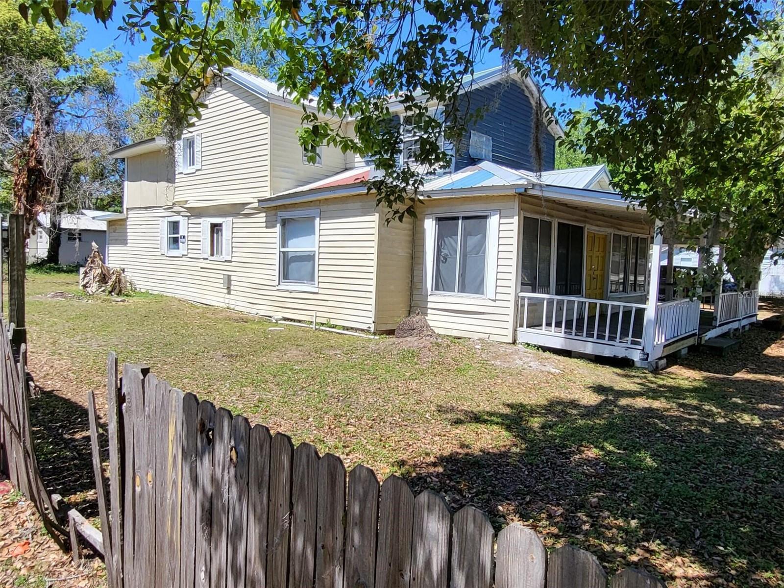 Image 3 of 4 For 3520 Florida Avenue