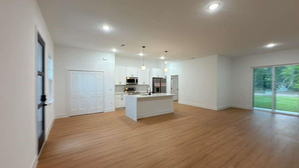 Image 10 of 58 For 7250 Freeport Circle