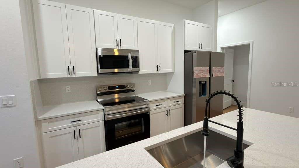 Image 23 of 58 For 7250 Freeport Circle