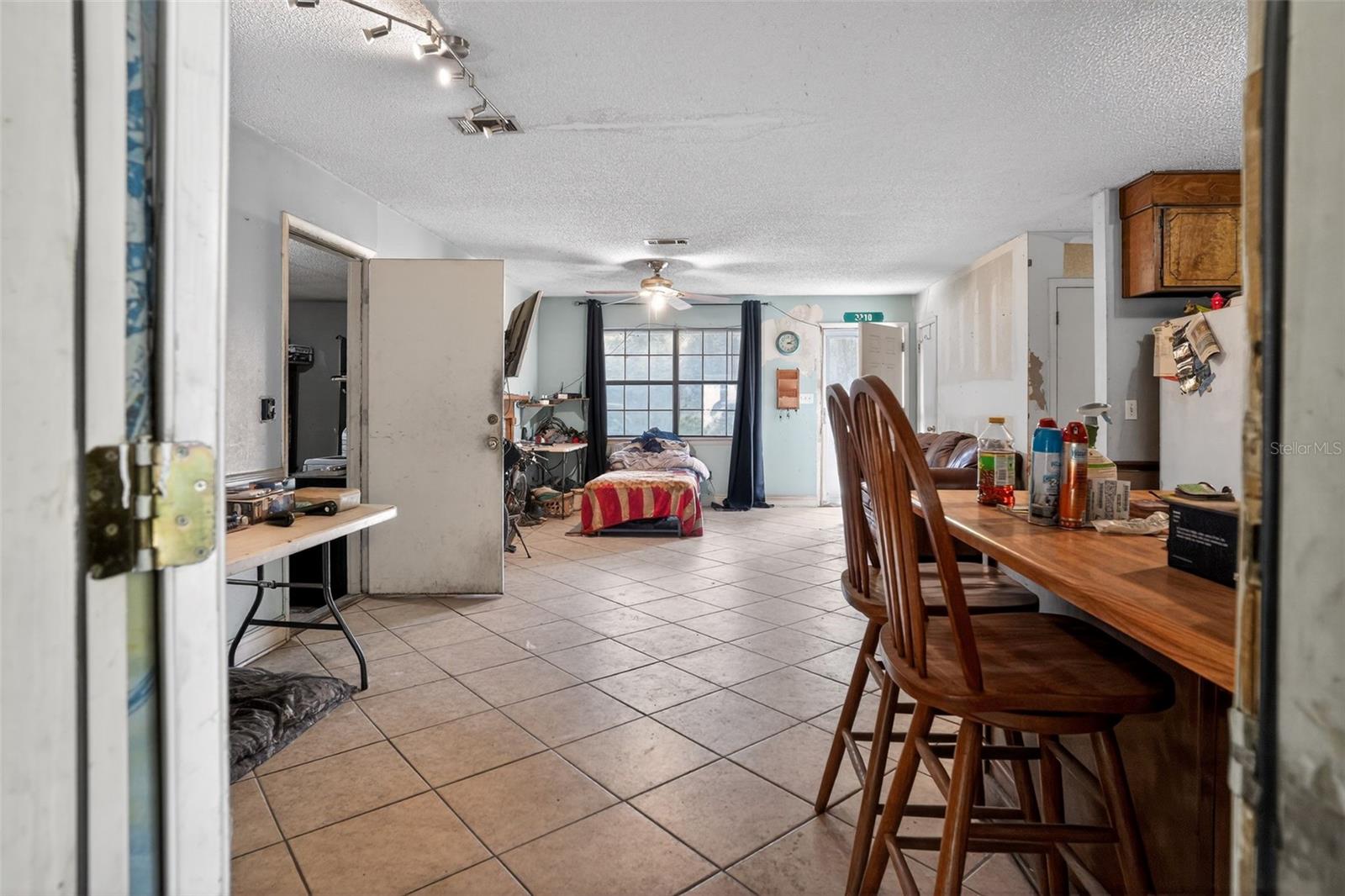 Image 14 of 37 For 9910 Oak Haven Road