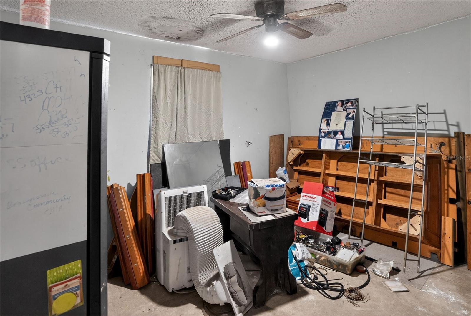 Image 28 of 37 For 9910 Oak Haven Road