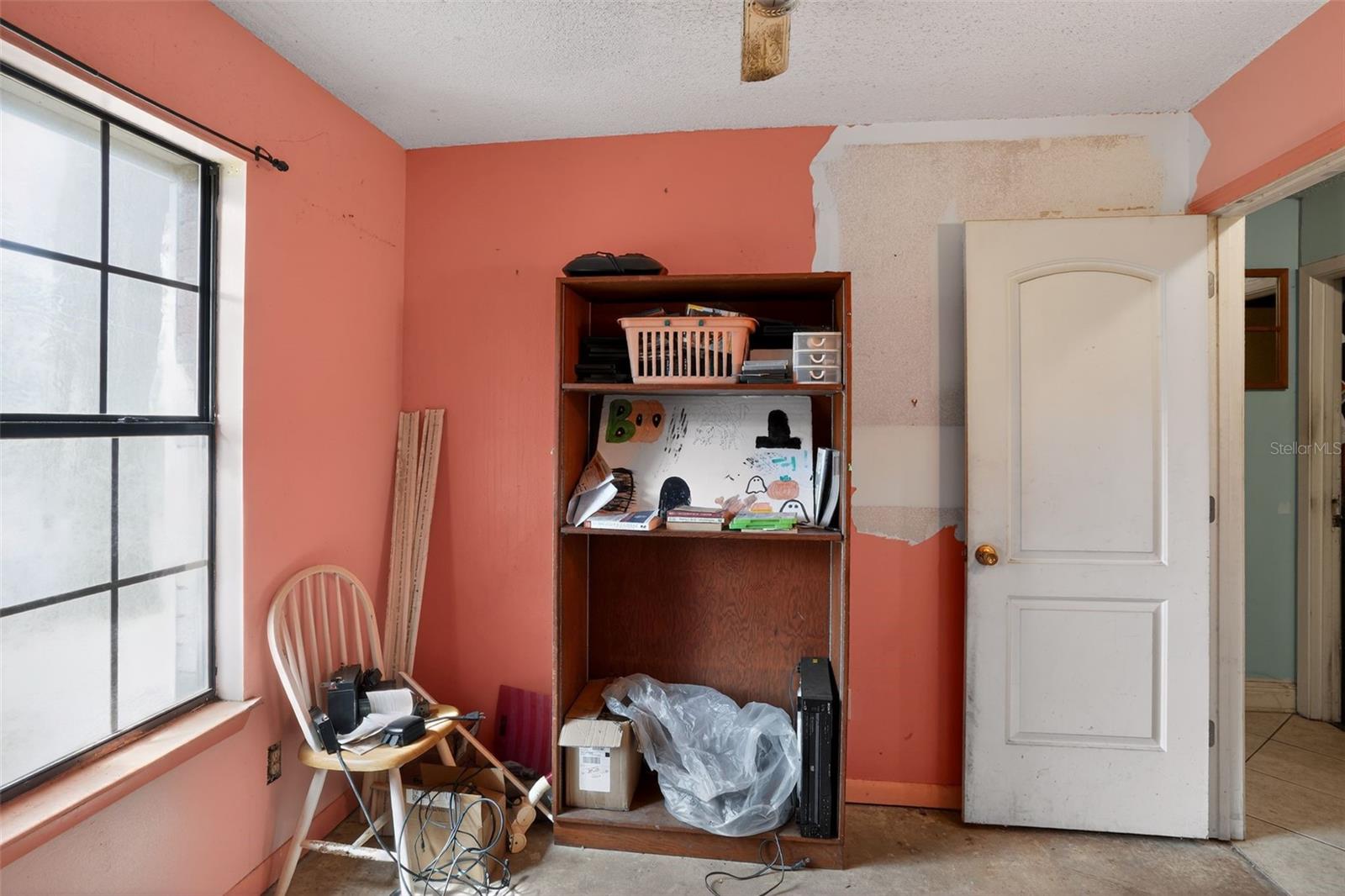 Image 29 of 37 For 9910 Oak Haven Road