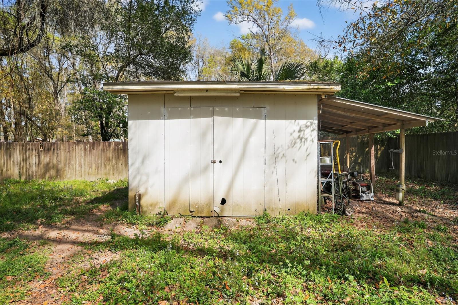 Image 4 of 37 For 9910 Oak Haven Road