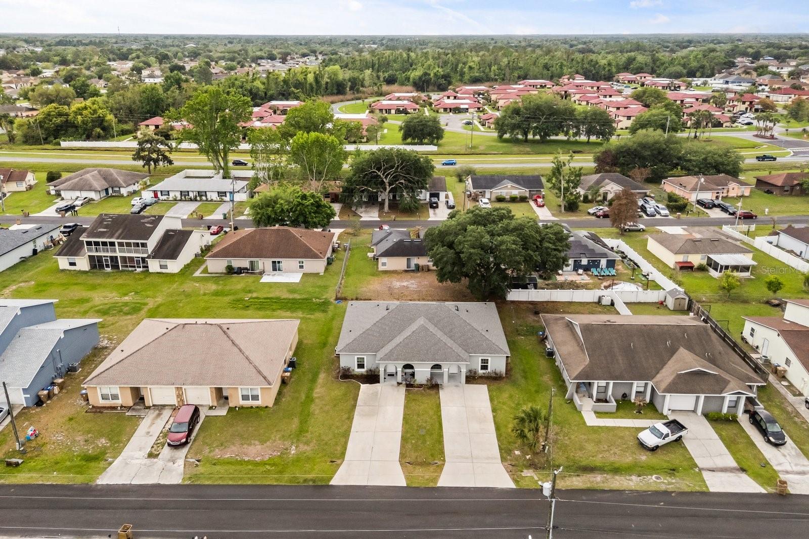 Image 23 of 25 For 677-679 Royalty Court 2