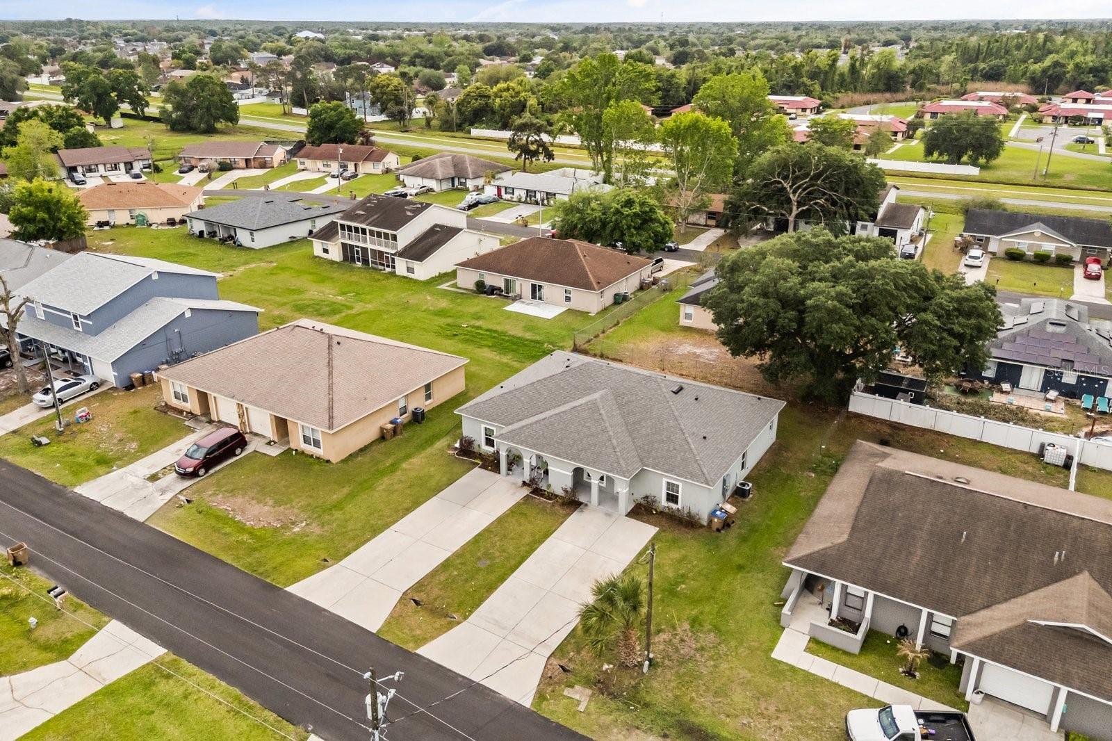 Image 24 of 25 For 677-679 Royalty Court 2