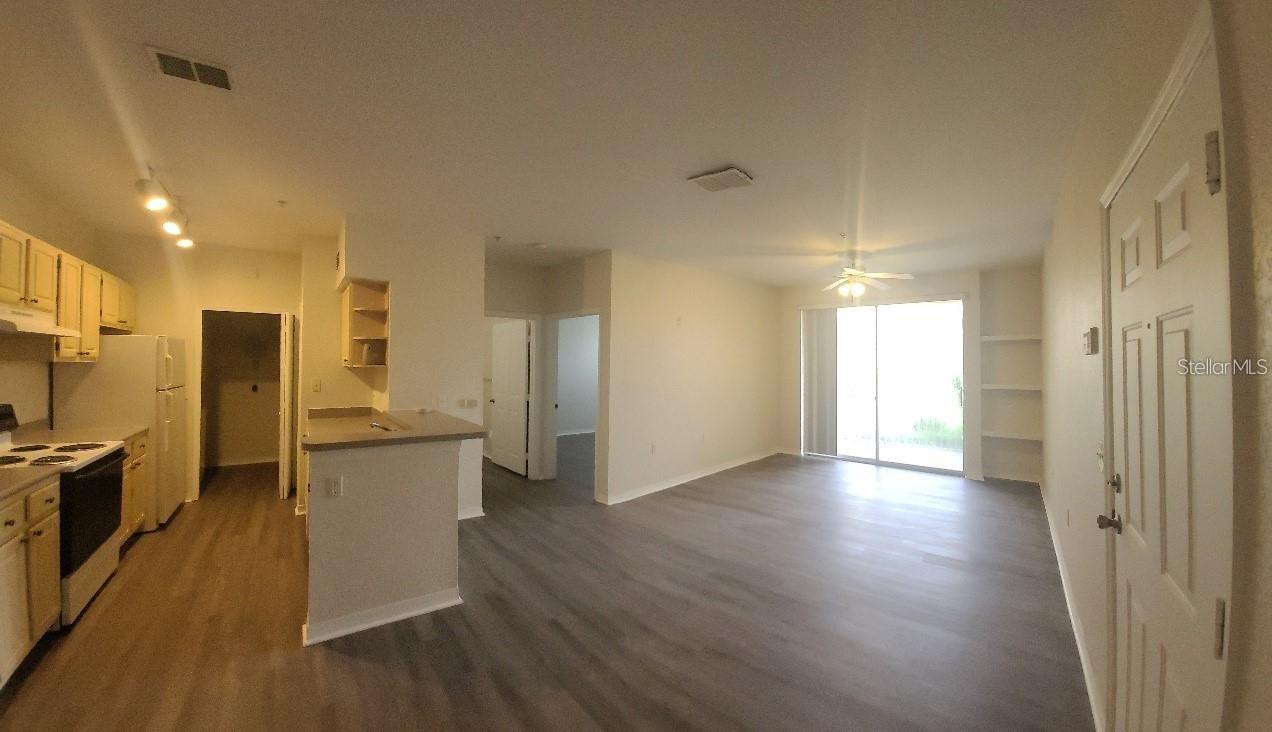 Image 8 of 21 For 1125 Lake Shadow Circle 5106