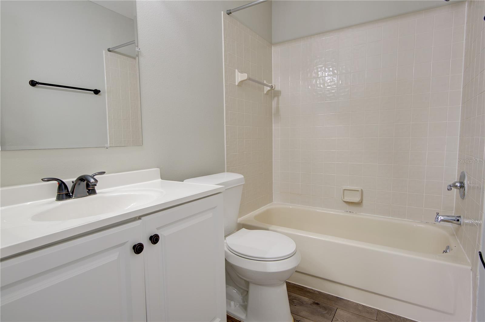 Image 14 of 27 For 6296 River Run Place 194