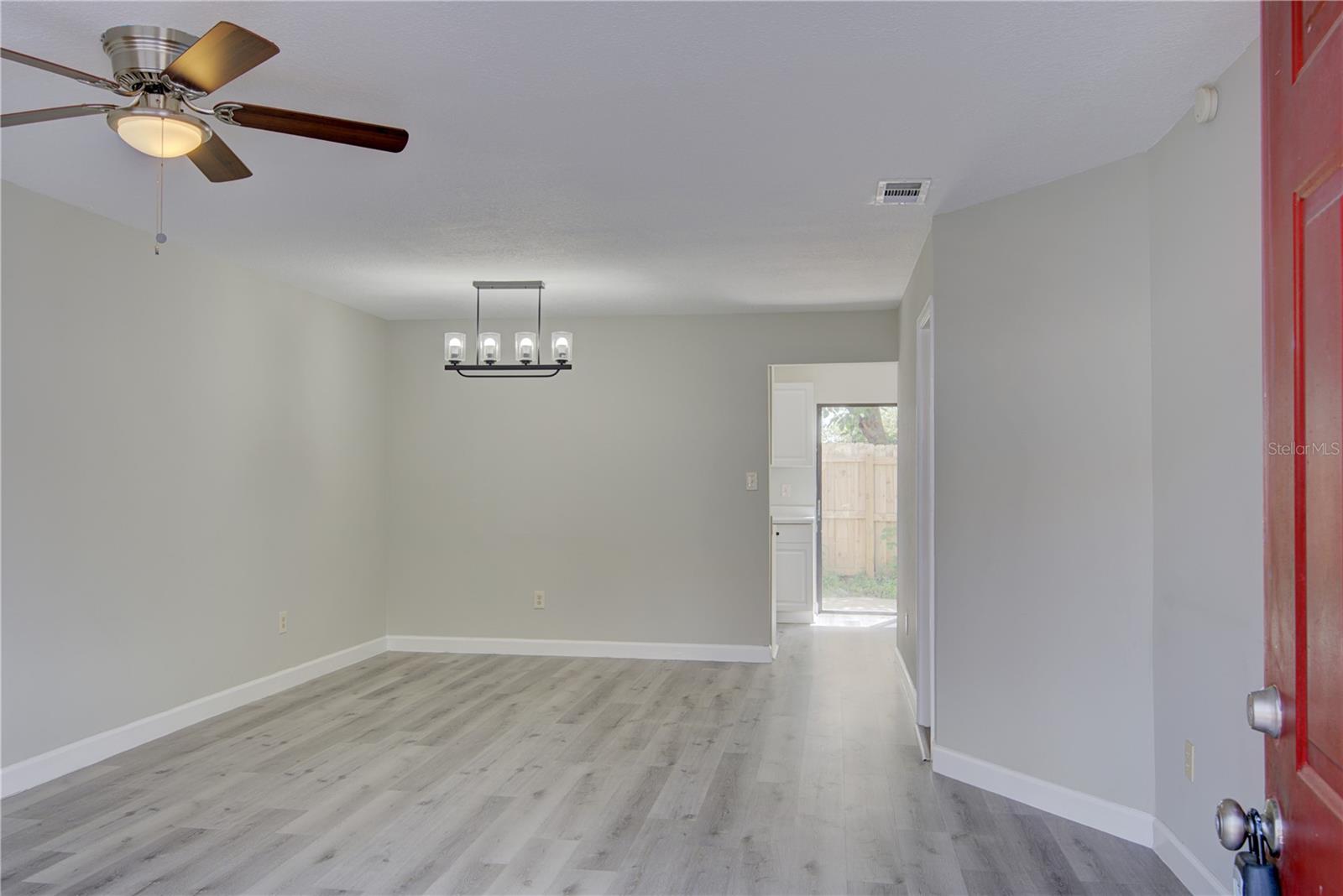 Image 20 of 27 For 6296 River Run Place 194