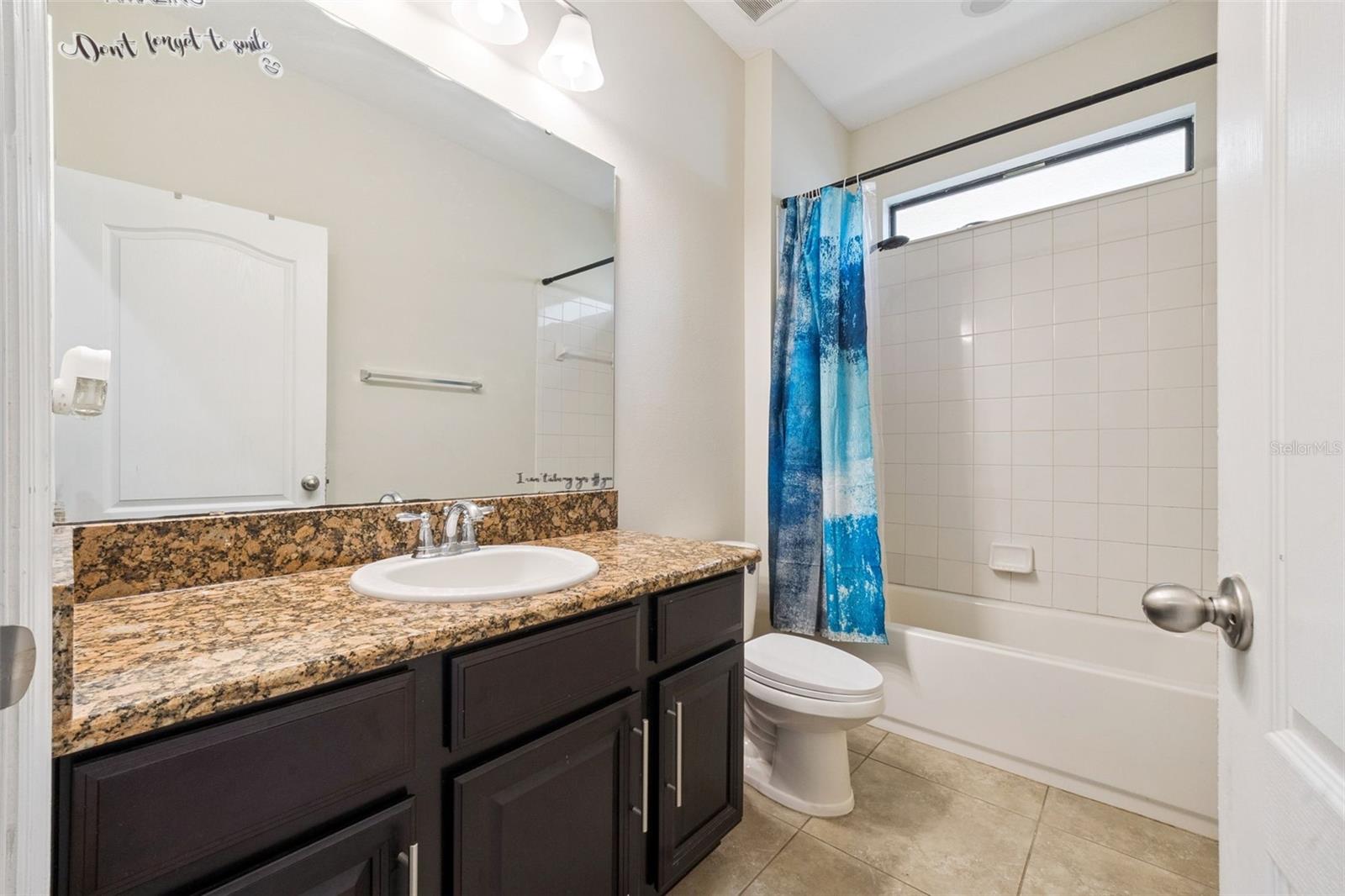 Image 26 of 35 For 1005 Fountain Coin Loop