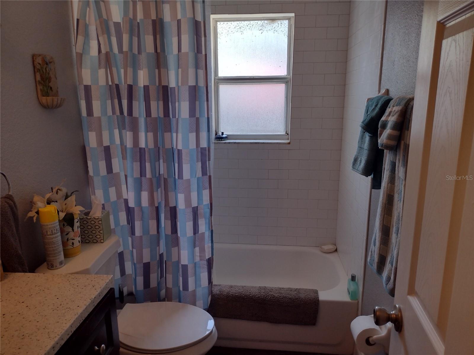 Image 18 of 37 For 1523 Granite State Court