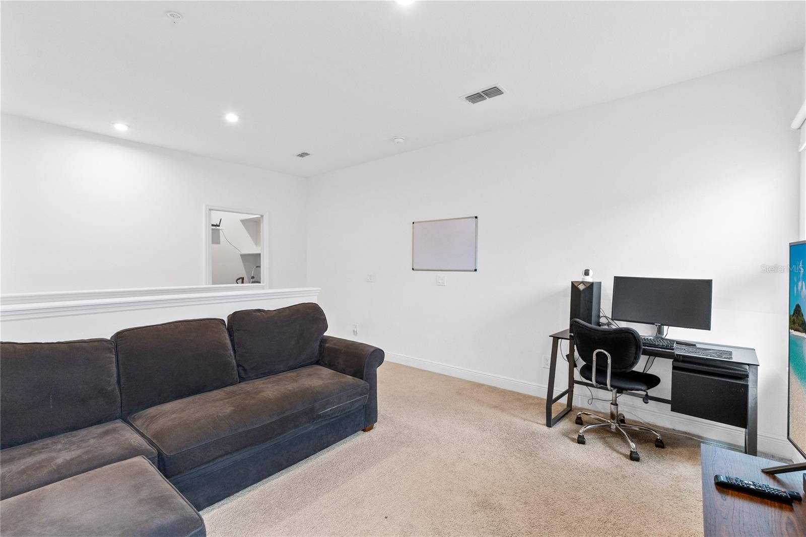 Image 19 of 39 For 13157 Salk Way