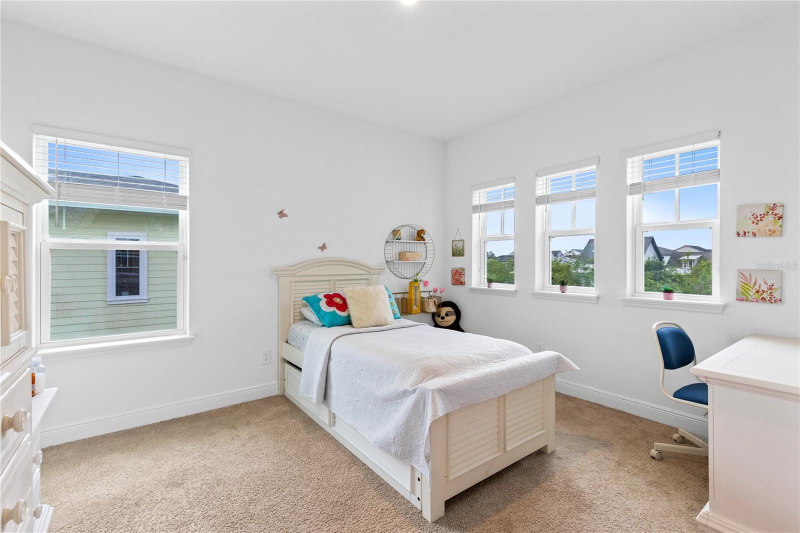 Image 20 of 39 For 13157 Salk Way