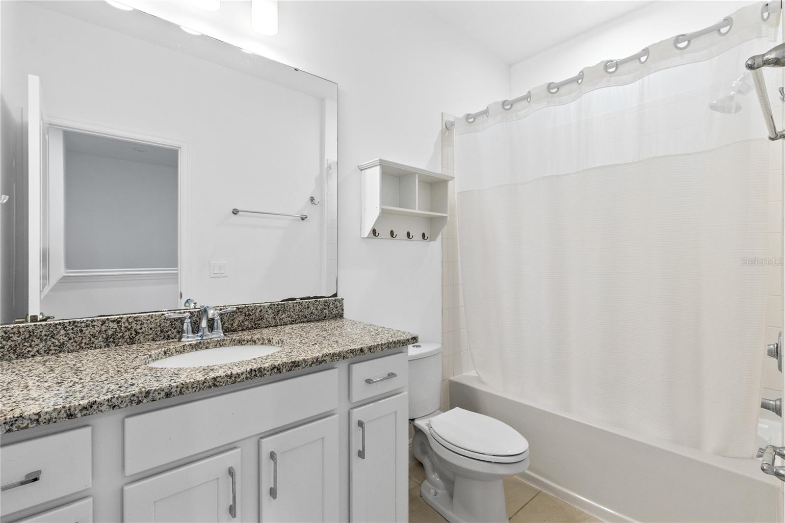 Image 21 of 39 For 13157 Salk Way