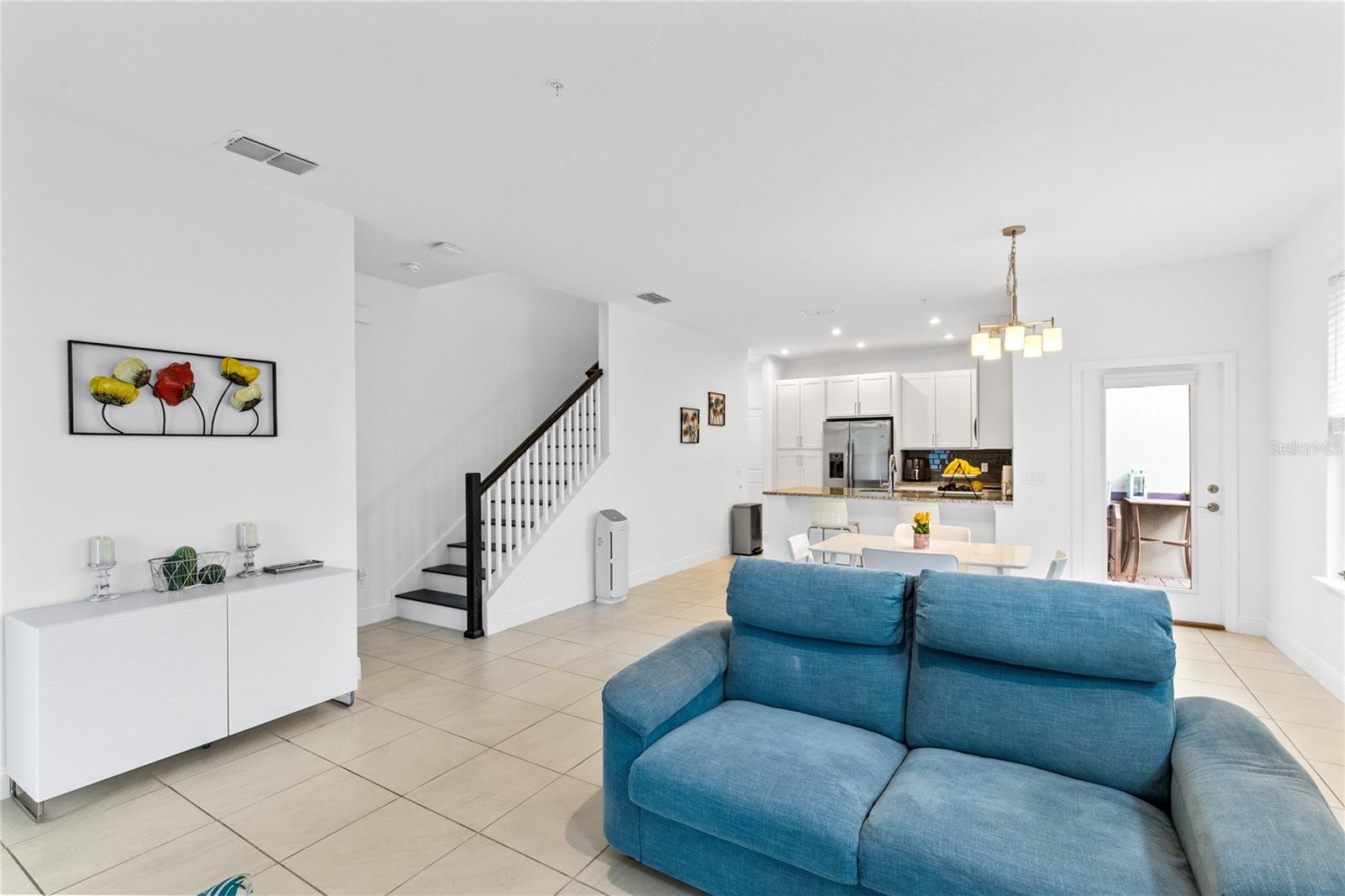 Image 5 of 39 For 13157 Salk Way