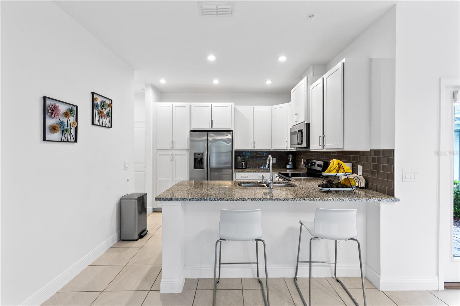 Image 8 of 39 For 13157 Salk Way