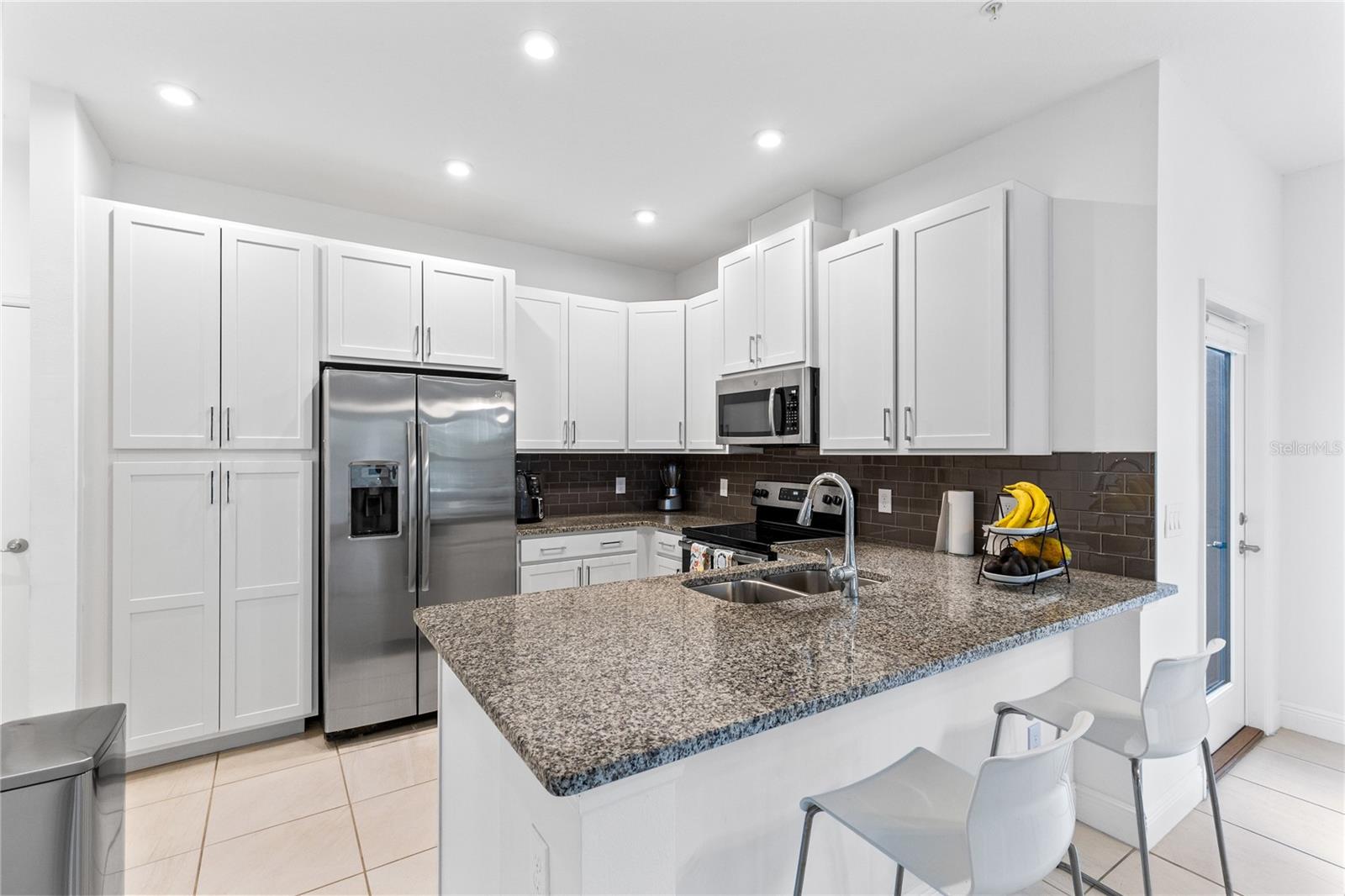 Image 9 of 39 For 13157 Salk Way