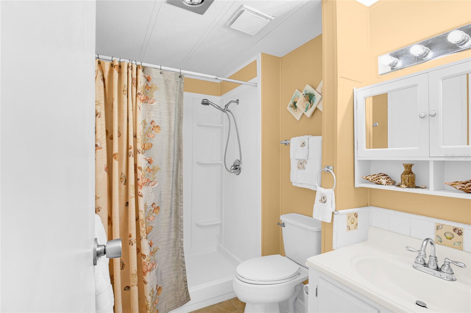 Image 25 of 32 For 2475 Karen Drive