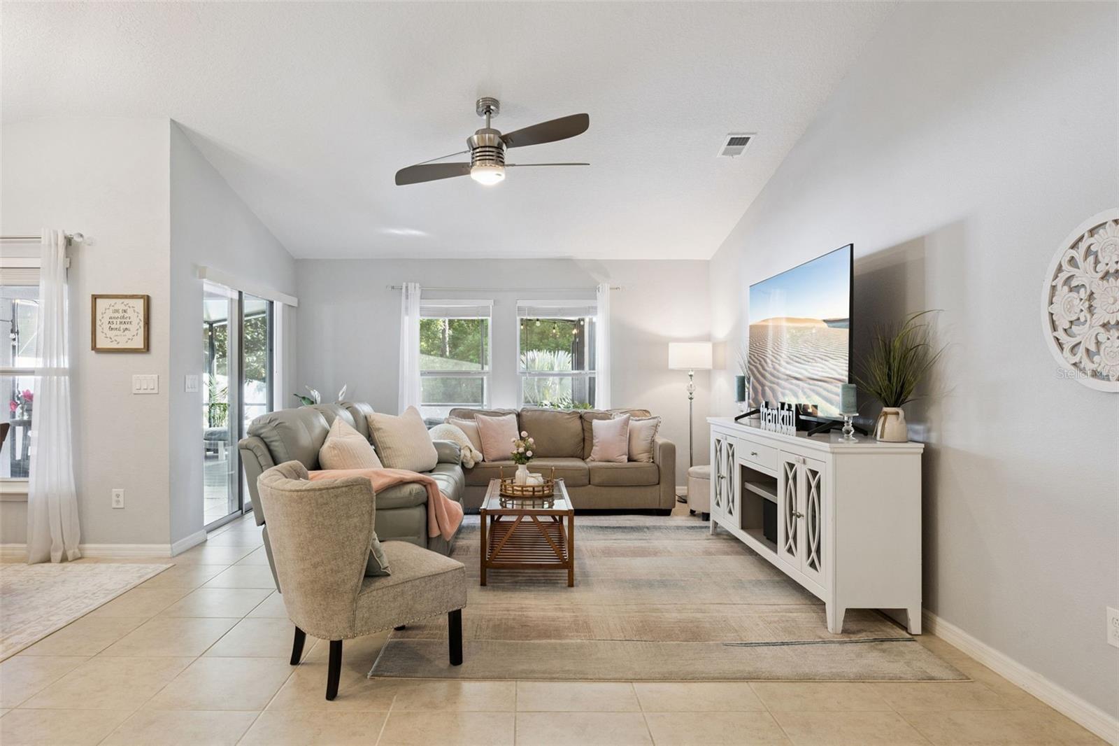 Image 11 of 58 For 10756 Inside Loop