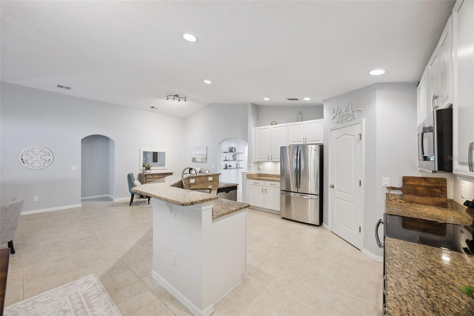 Image 20 of 58 For 10756 Inside Loop