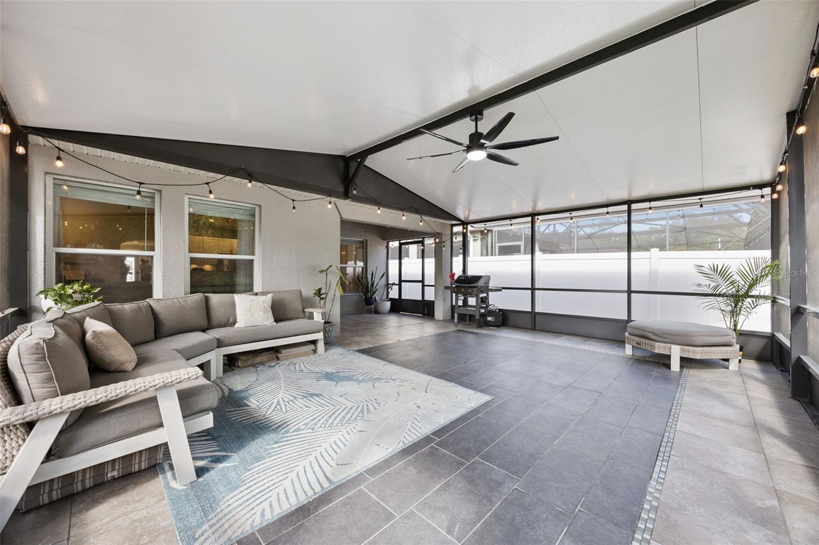 Image 33 of 58 For 10756 Inside Loop