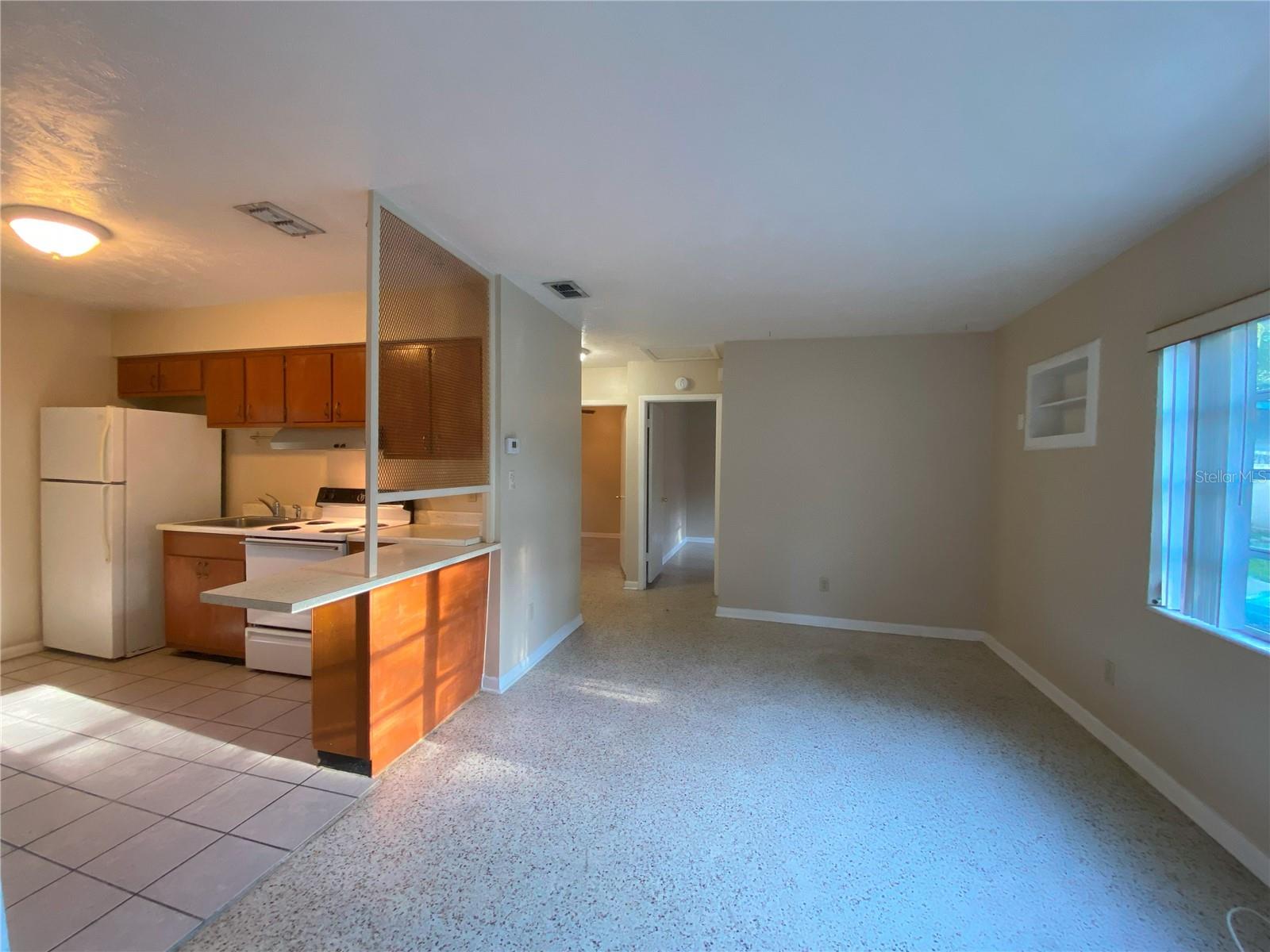 Image 3 of 10 For 1311 Oregon Street