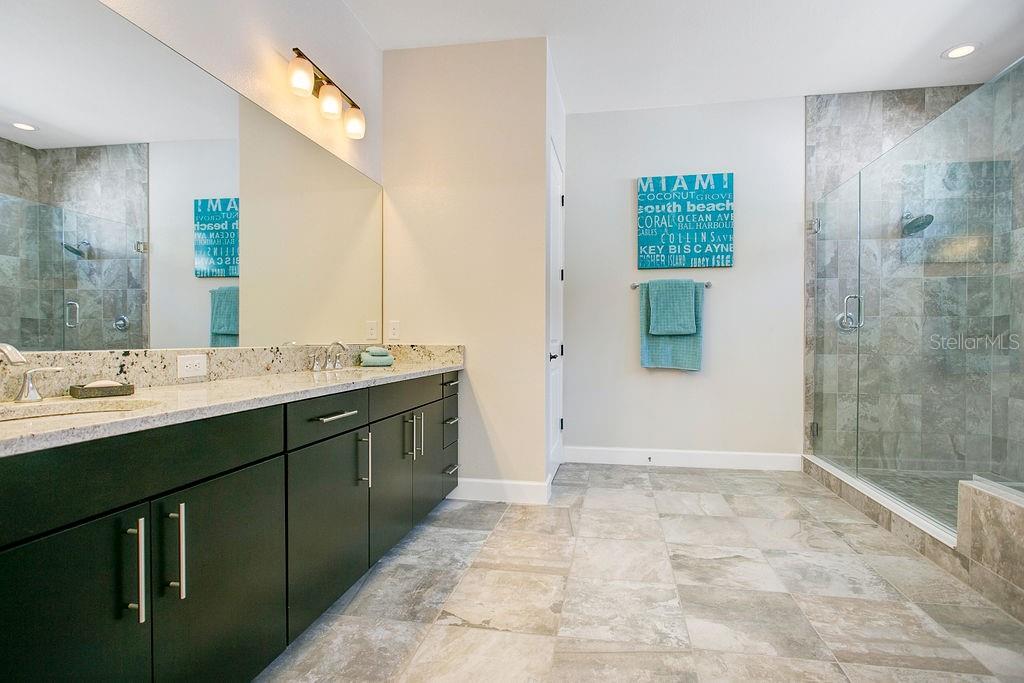 Image 13 of 40 For 8455 Via Vittoria Way