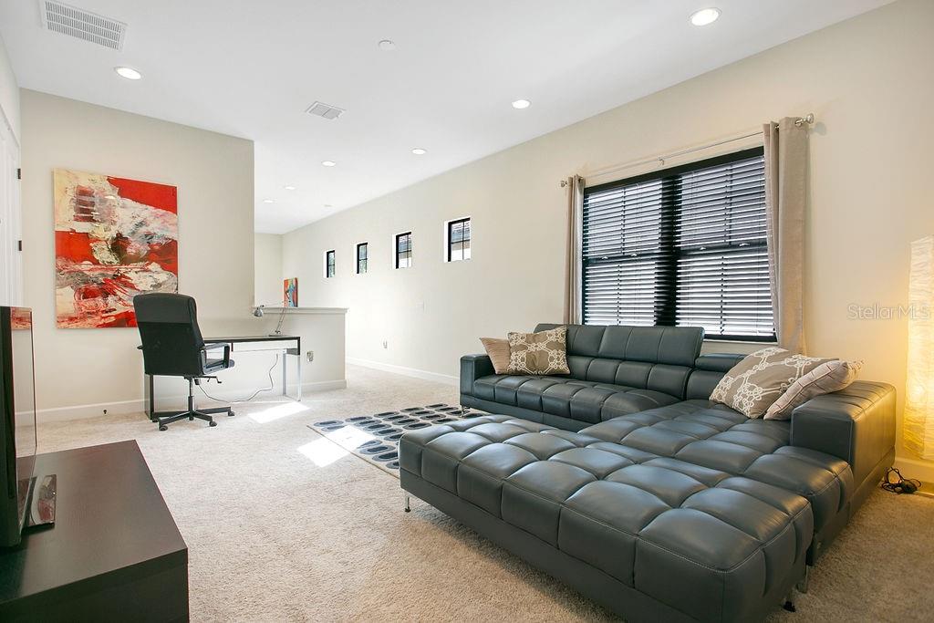 Image 9 of 40 For 8455 Via Vittoria Way