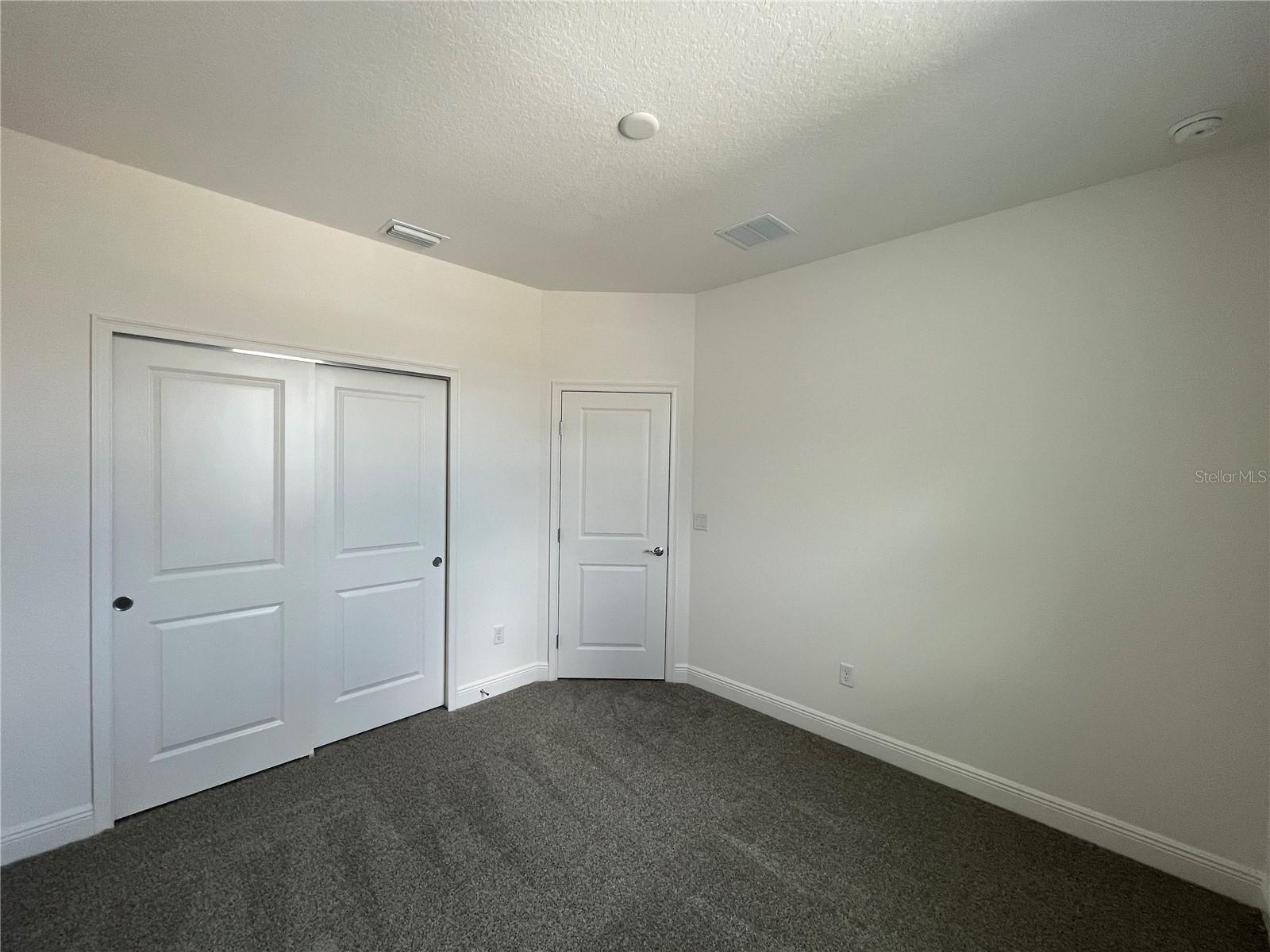 Image 19 of 23 For 3875 3875 Knotty Pine Street