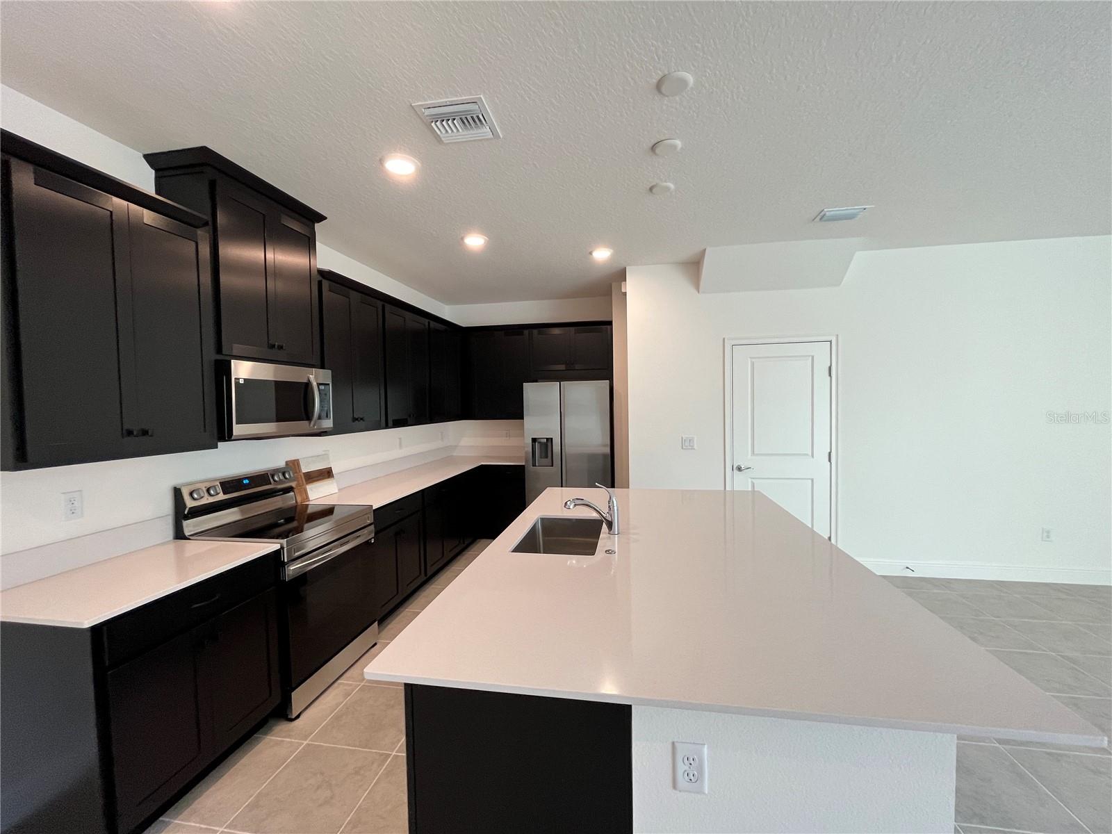 Image 7 of 23 For 3875 3875 Knotty Pine Street