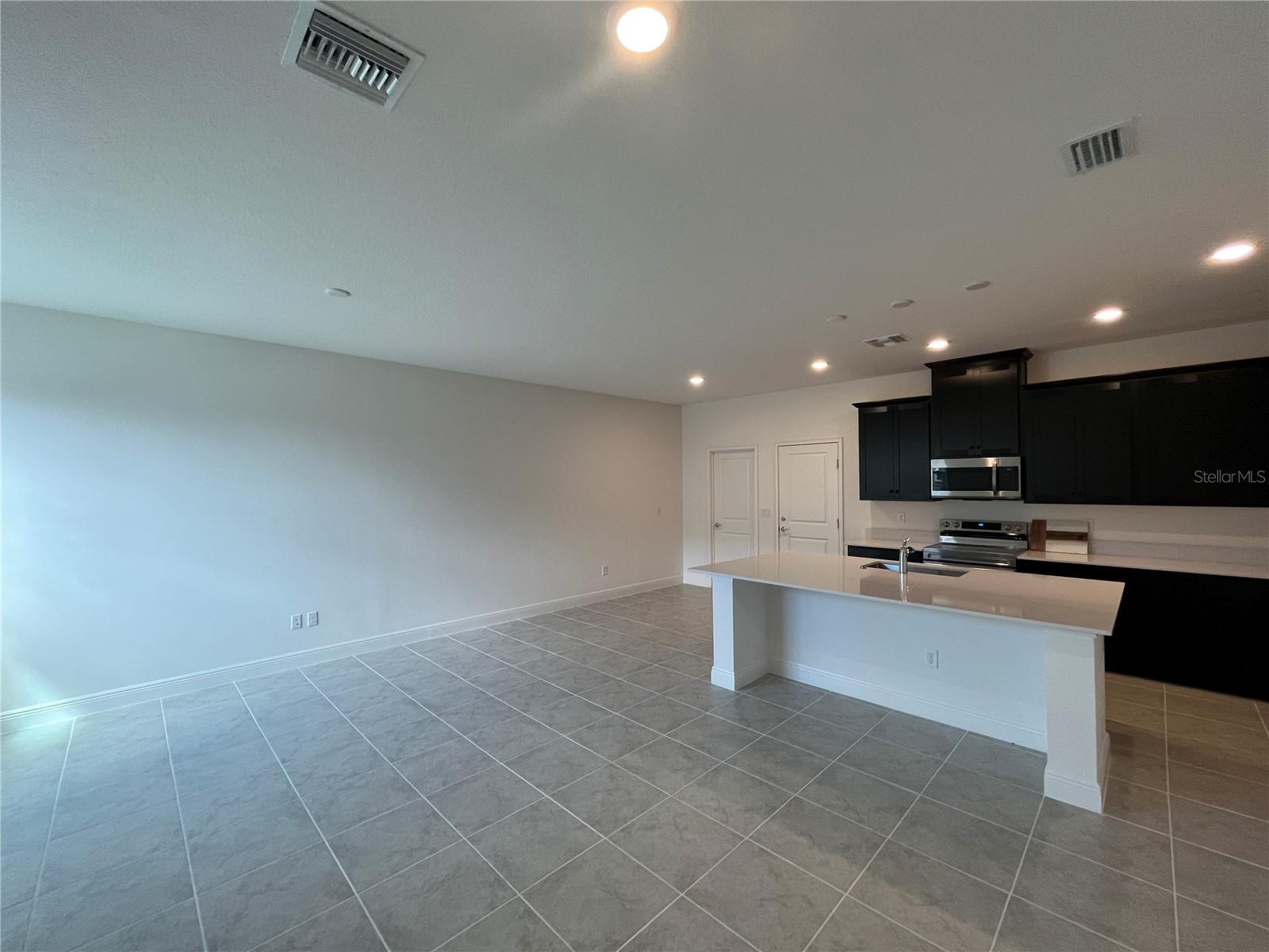 Image 9 of 23 For 3875 3875 Knotty Pine Street