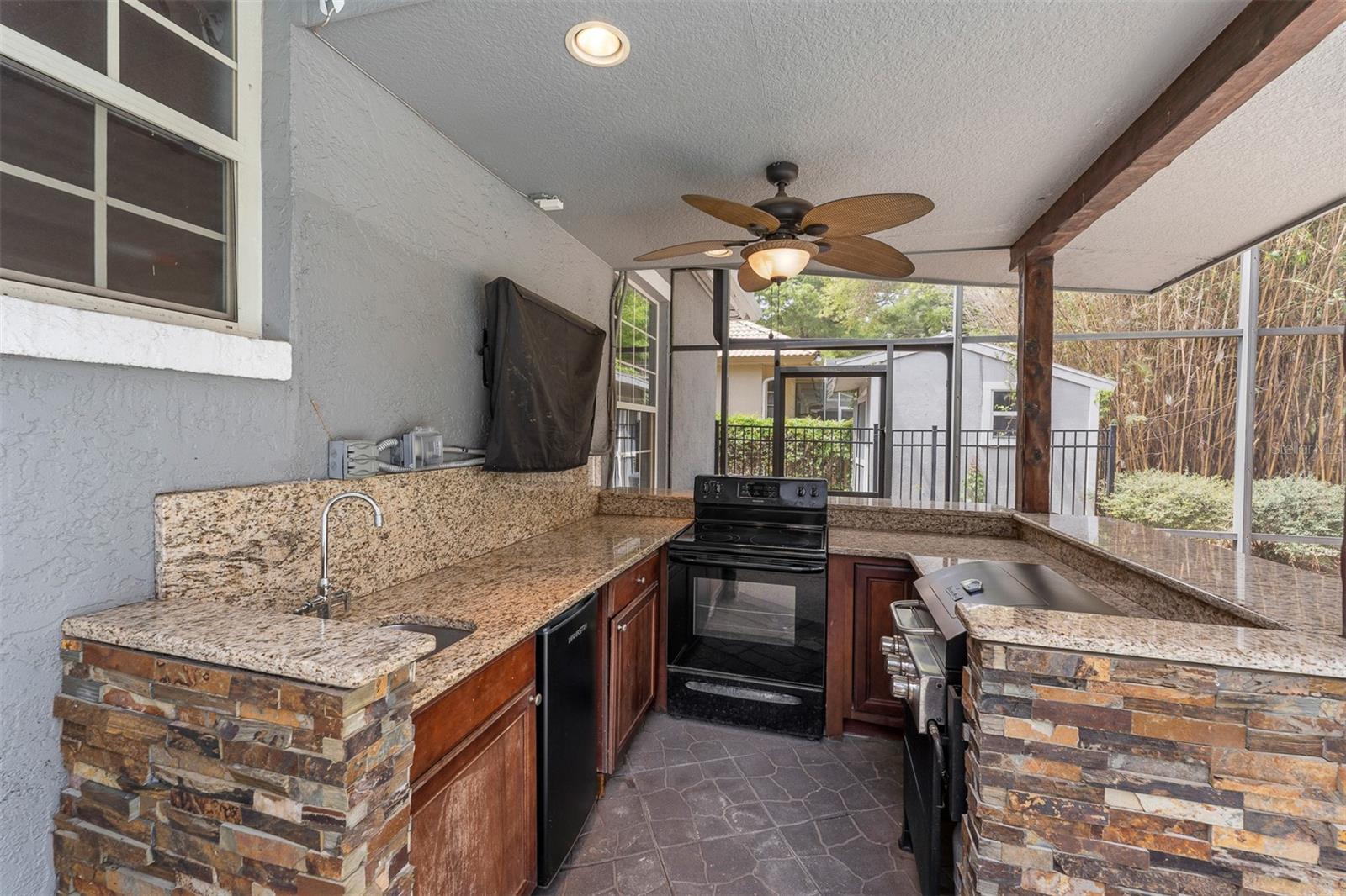 Image 10 of 60 For 2305 Park Village Place