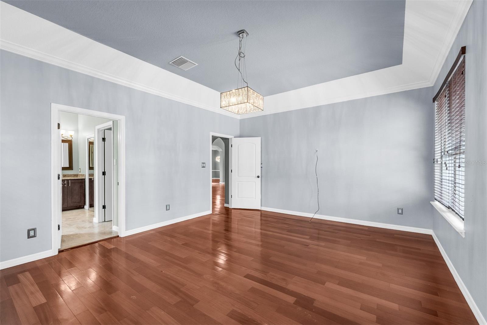 Image 17 of 60 For 2305 Park Village Place