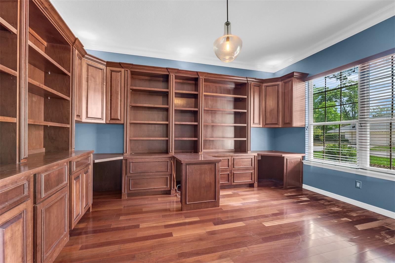 Image 39 of 60 For 2305 Park Village Place