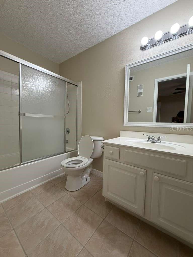 Image 12 of 17 For 3708 Idlebrook Circle 212