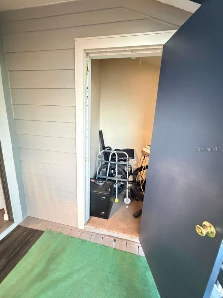 Image 16 of 17 For 3708 Idlebrook Circle 212