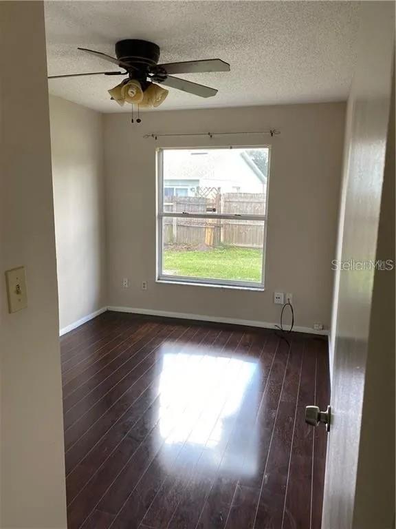 Image 13 of 22 For 8960 Valencia Gardens Drive