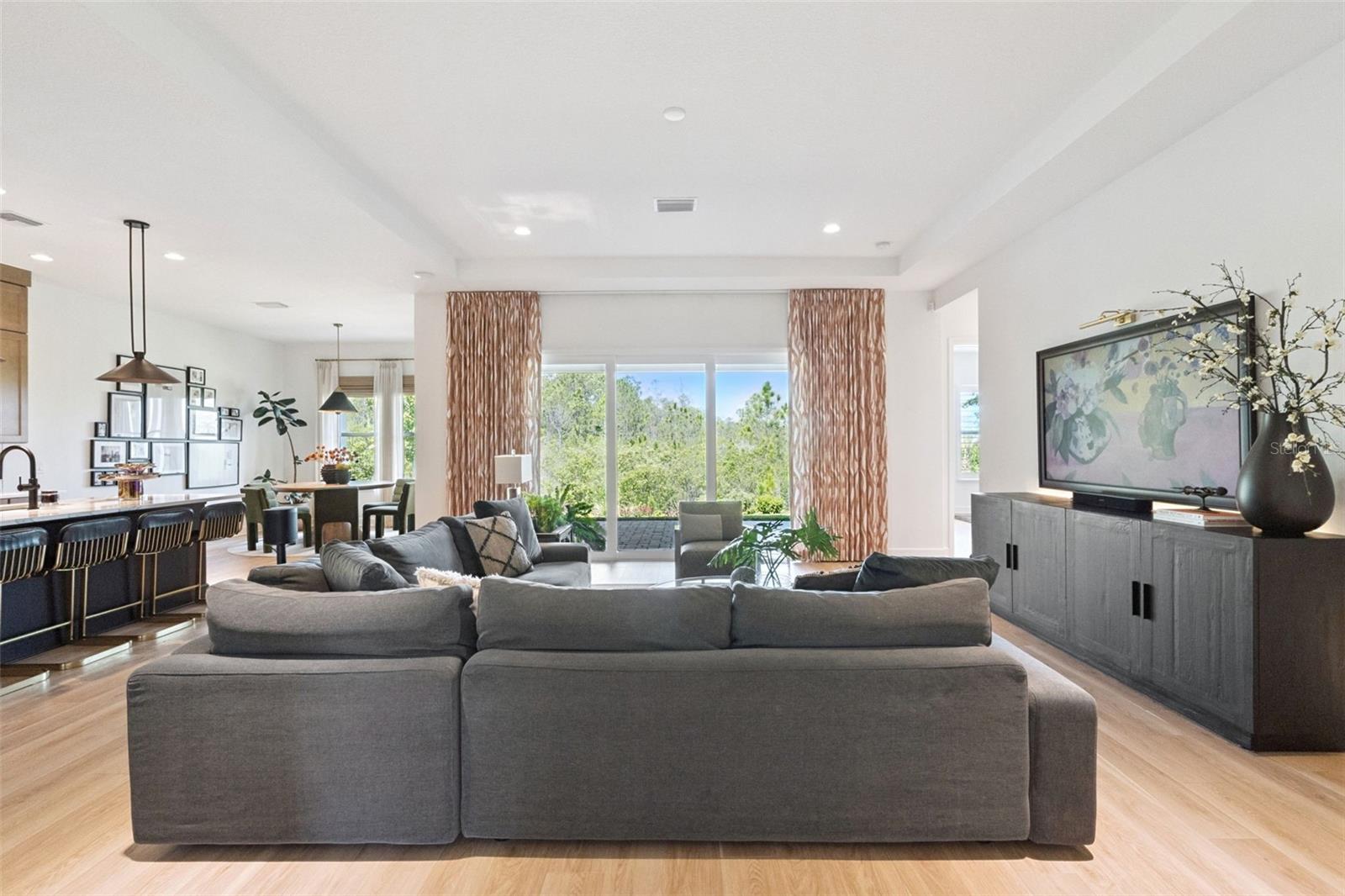 Image 10 of 58 For 6410 Trailblaze Bend