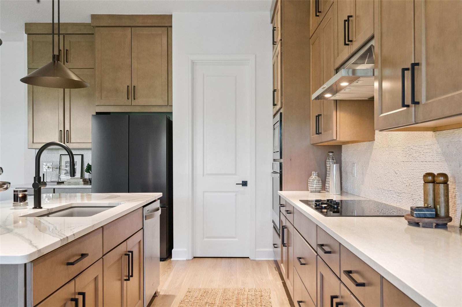 Image 14 of 58 For 6410 Trailblaze Bend