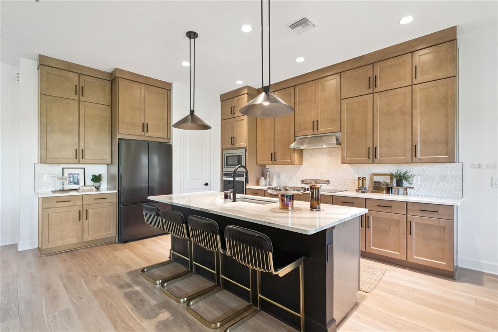 Image 15 of 58 For 6410 Trailblaze Bend