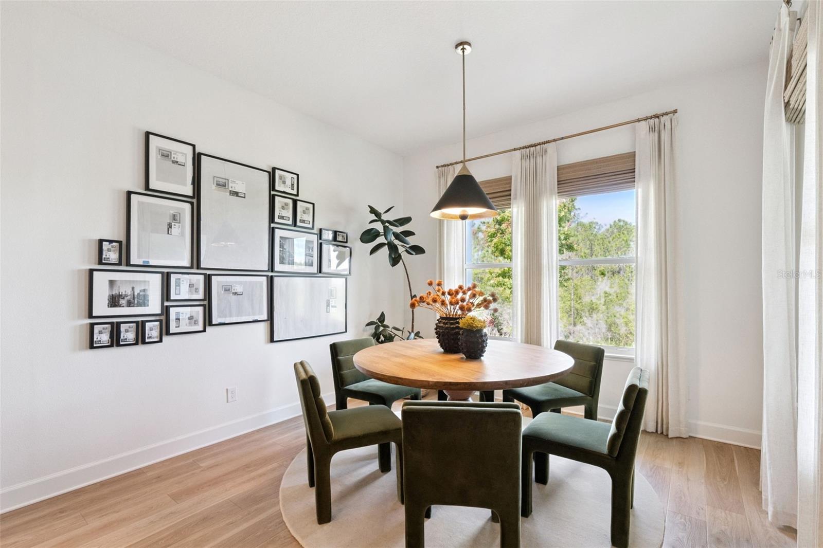 Image 19 of 58 For 6410 Trailblaze Bend