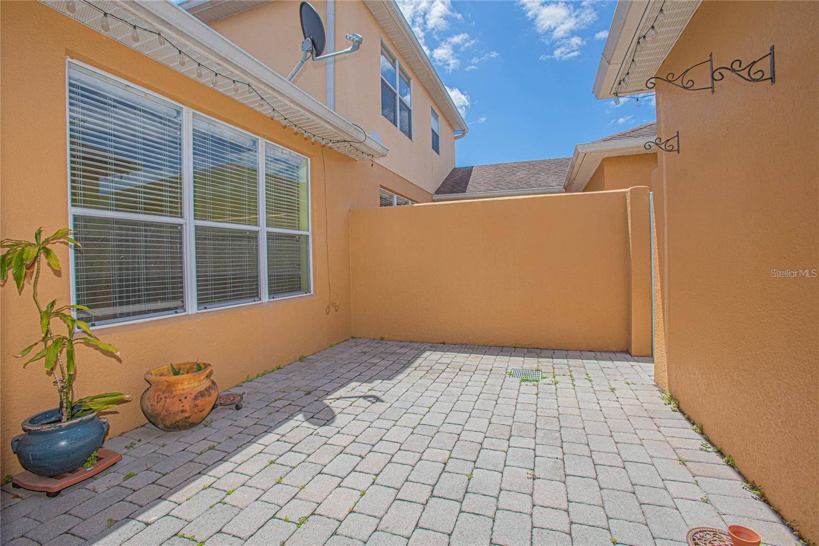 Image 16 of 27 For 10934 Savannah Landing Circle