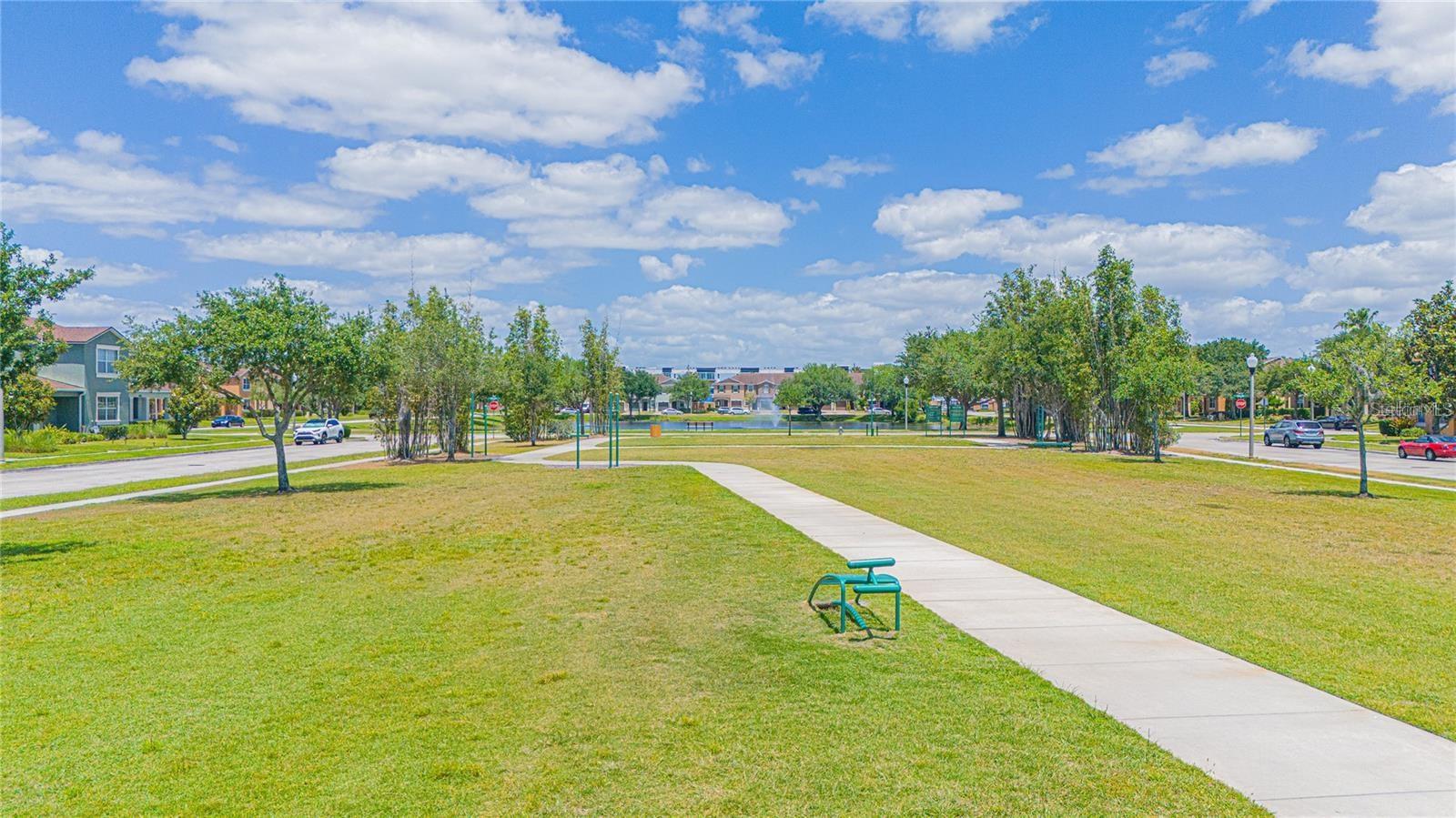 Image 21 of 27 For 10934 Savannah Landing Circle